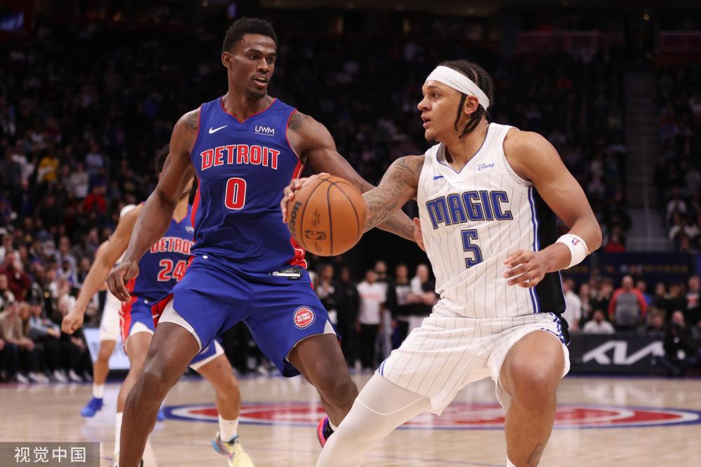 他们不仅是 他们不仅是