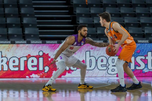 他自身努力 他自身努力