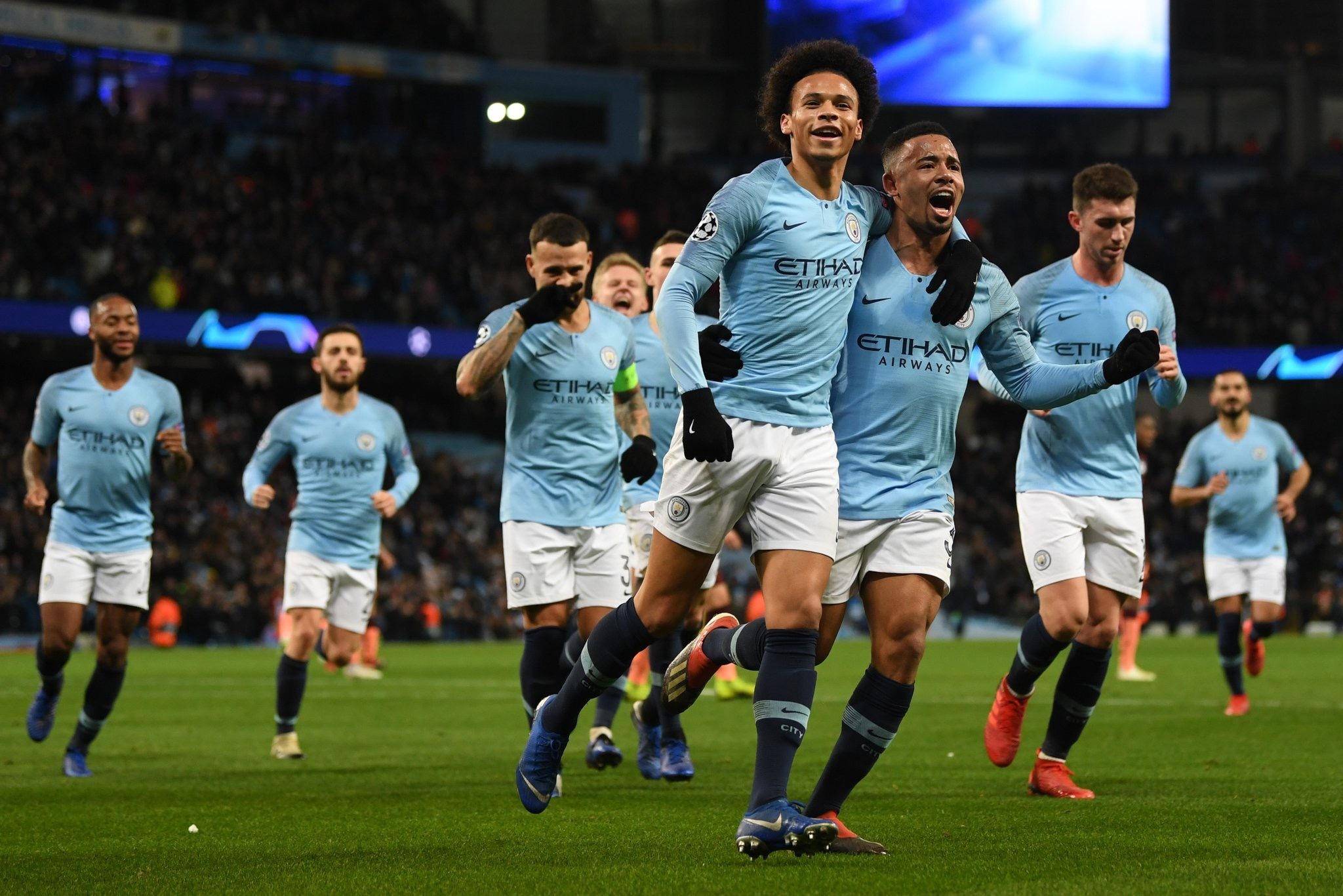 足球世界中 足球世界中